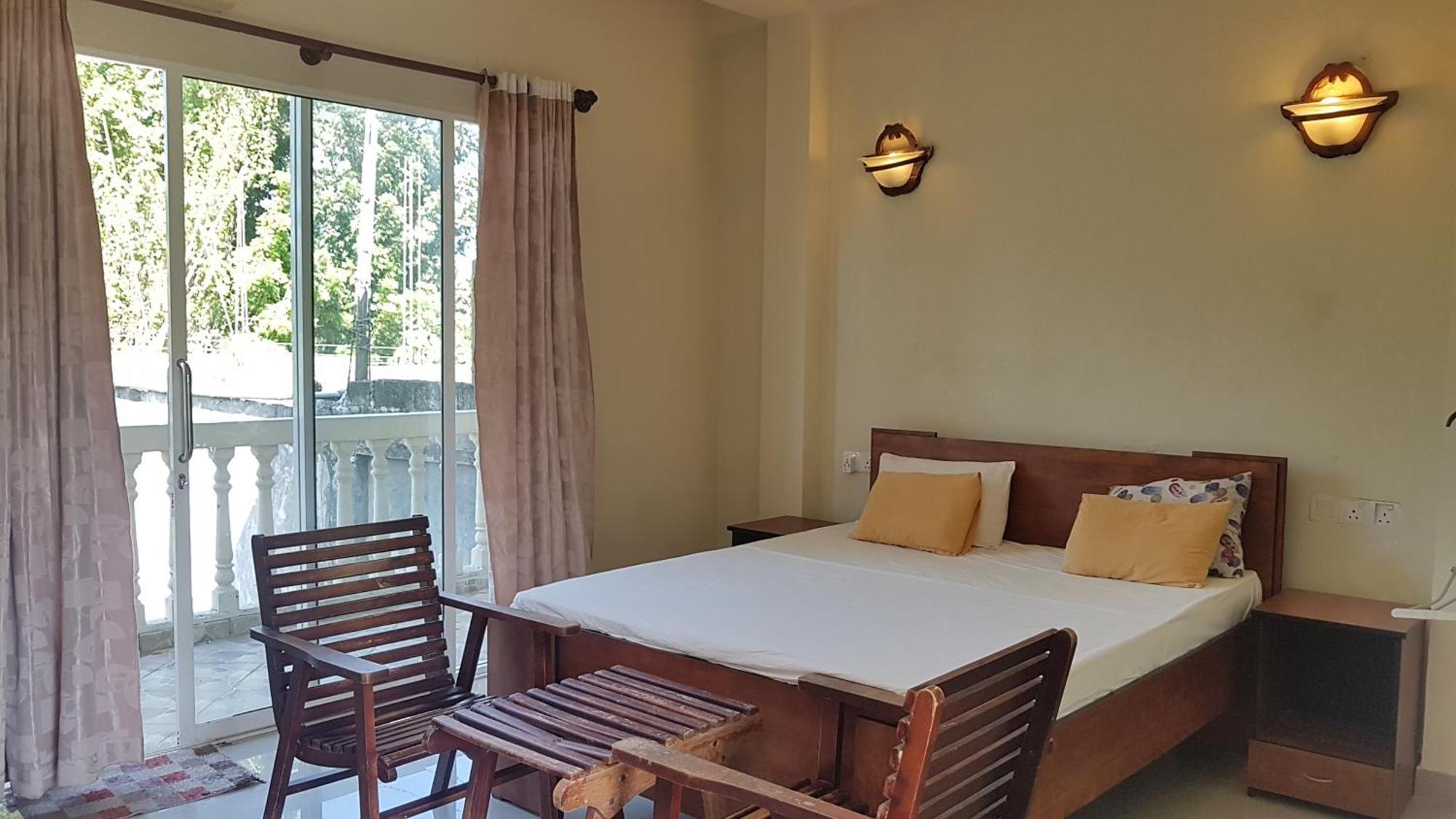 Pinki Nest Hotel Mirissa Exterior photo